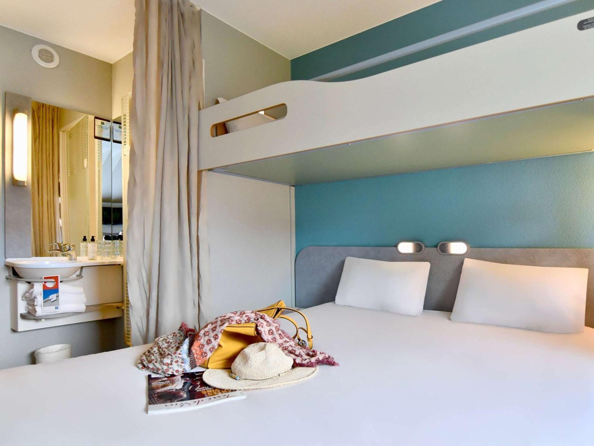 Ibis Budget Cholet Centre Екстер'єр фото