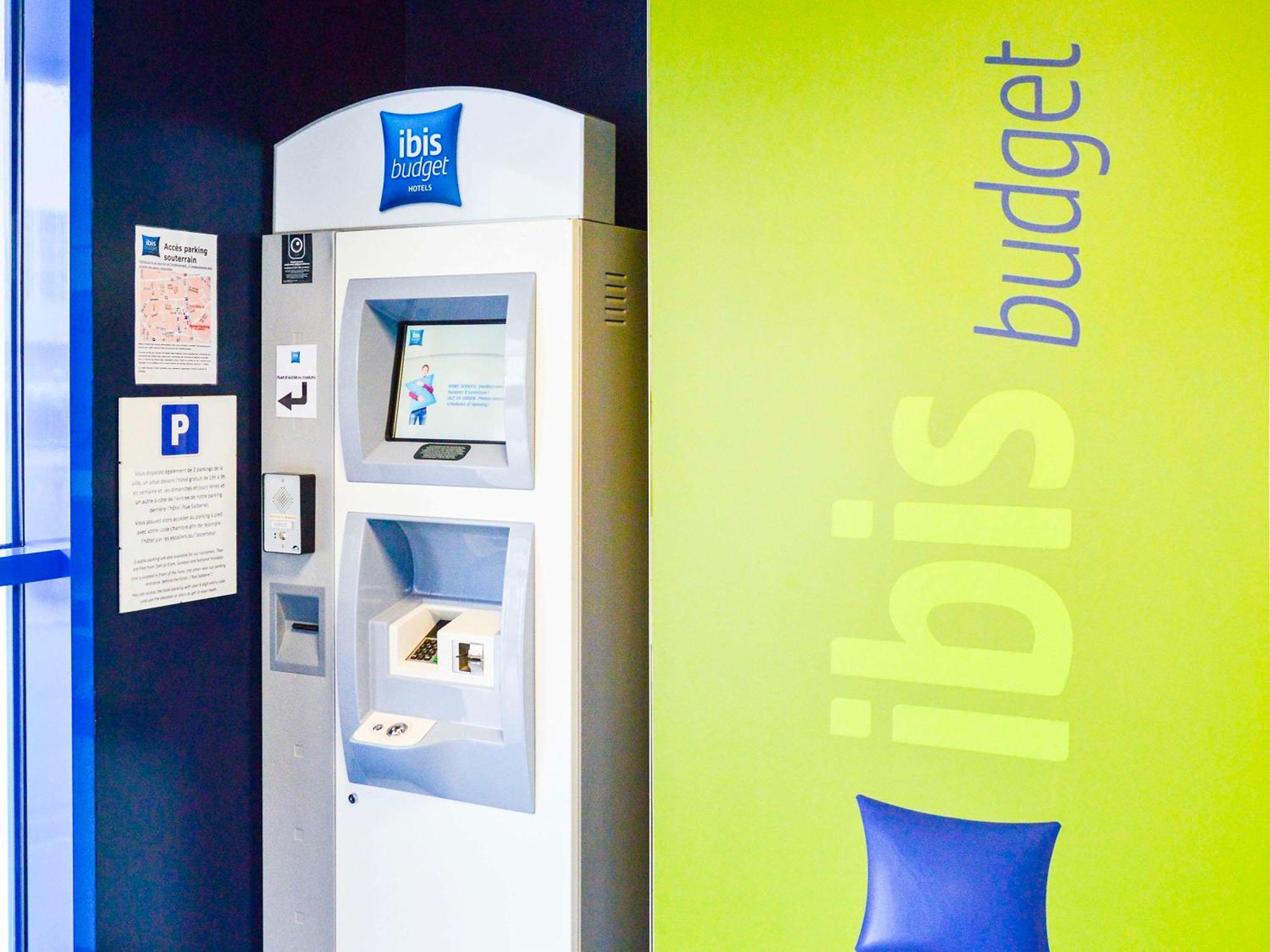 Ibis Budget Cholet Centre Екстер'єр фото