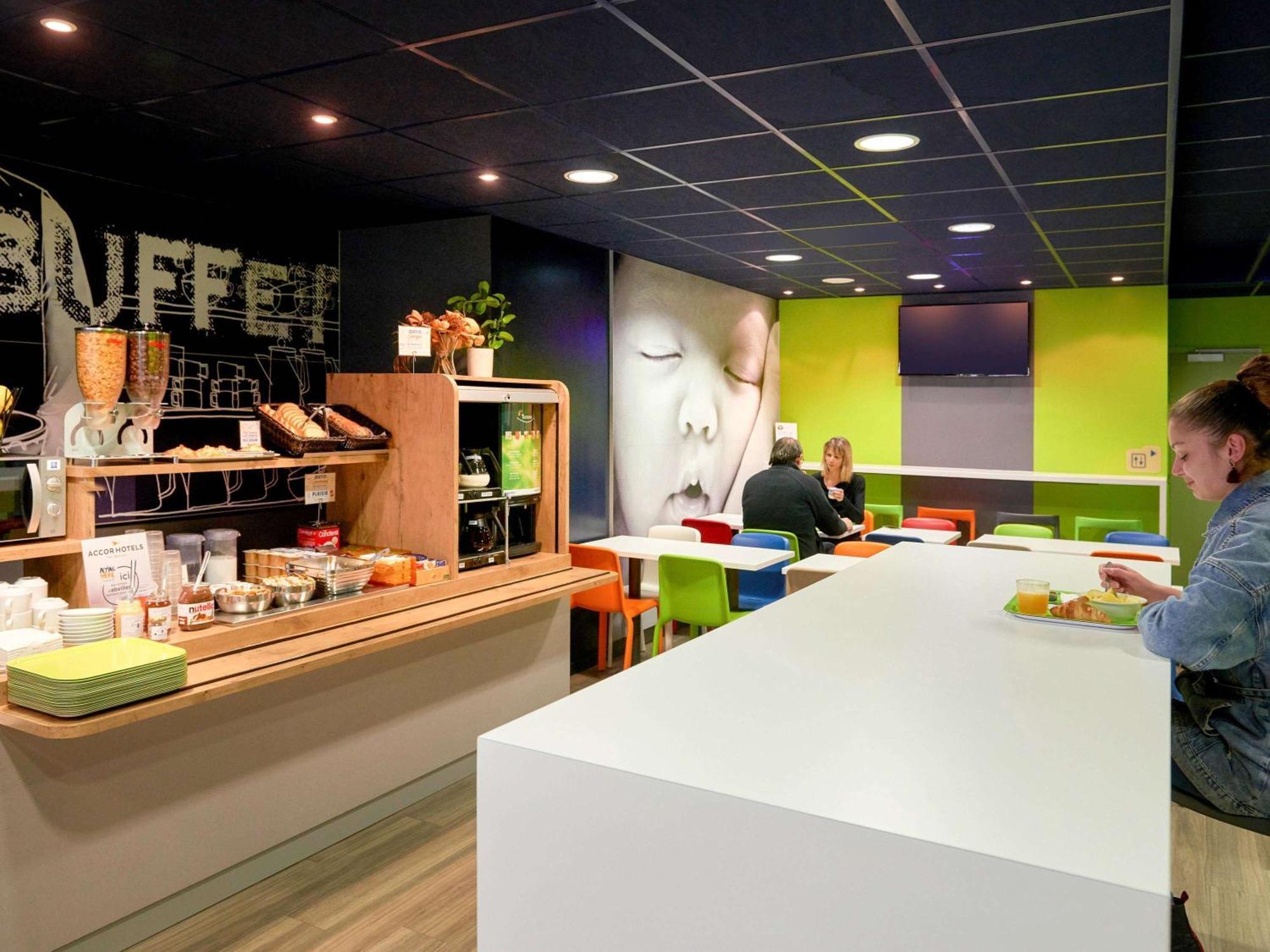 Ibis Budget Cholet Centre Екстер'єр фото